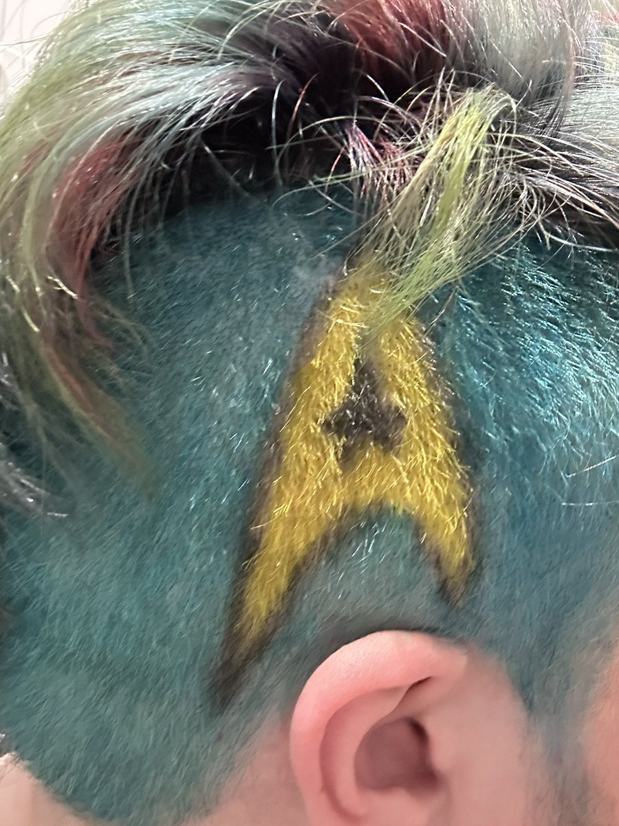 traceyssimmons's tweet photo. Here’s how to find me at Star Trek Las Vegas #STLV https://t.co/4iWP6Q9YlA