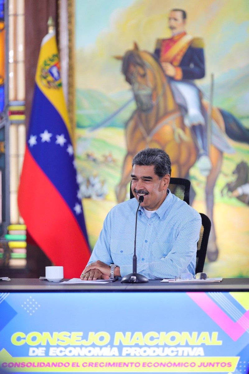 LChavizta's tweet photo. @NicolasMaduro @BrachoMalp51975 #MaduroPresidente https://t.co/LtJFz8NVjX