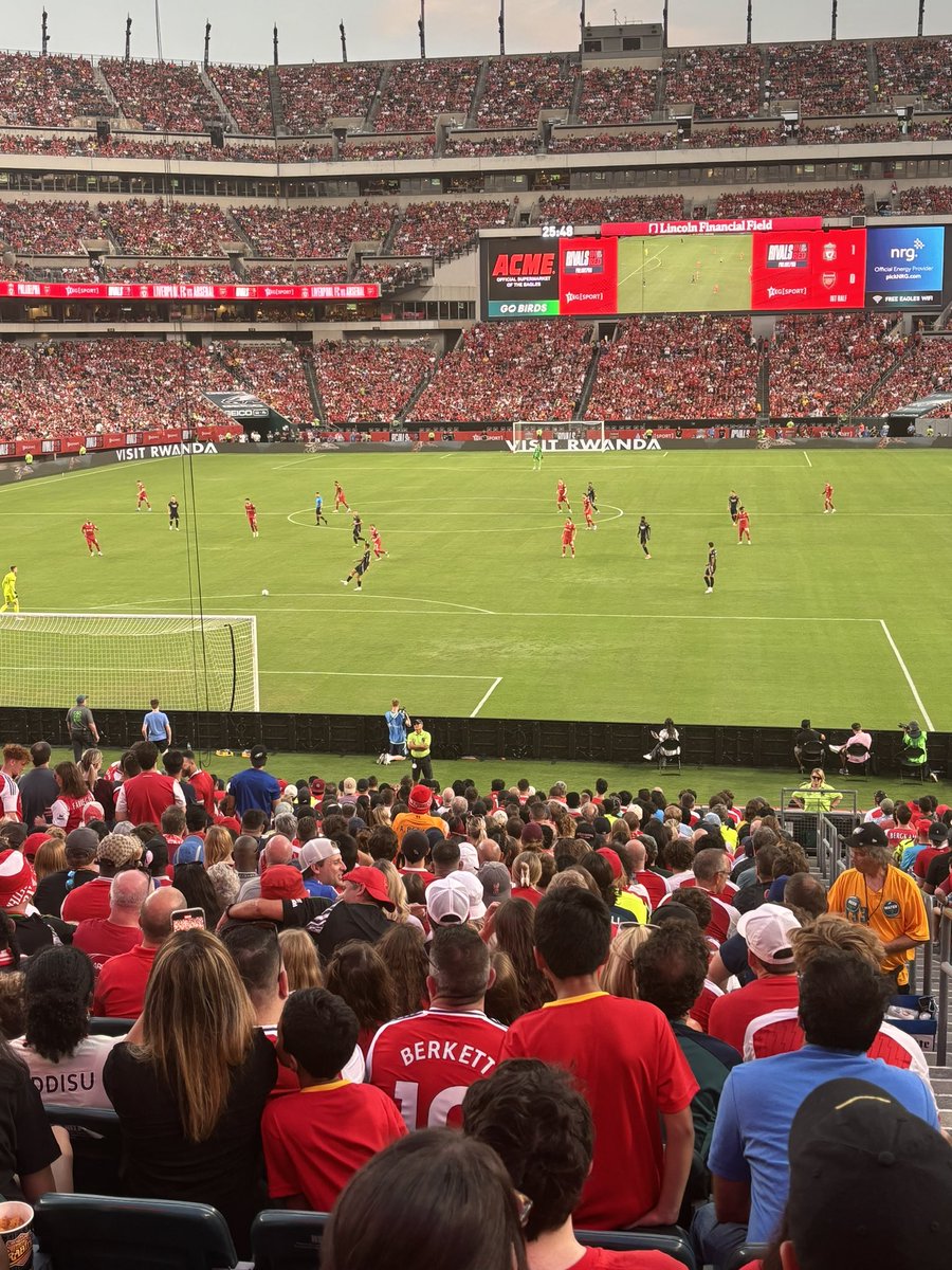 Malea_Guila's tweet photo. Finally got to see my favorite club the word . Meant the world to me and we caught a dub 
#Arsenal #Guenerss https://t.co/Teea6V0f4T