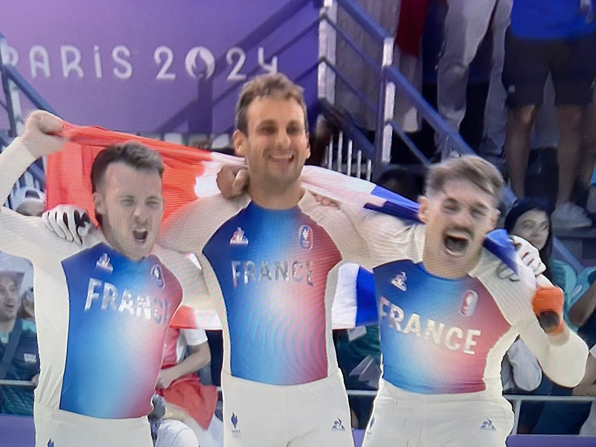 departement59's tweet photo. Bravo au Nordiste Romain Mahieu, originaire de #Lille, médaillé de bronze de l’incroyable triplé du BMX français en finale de #Paris2024 ! #ViveLeNord https://t.co/UJR3SGy5CC