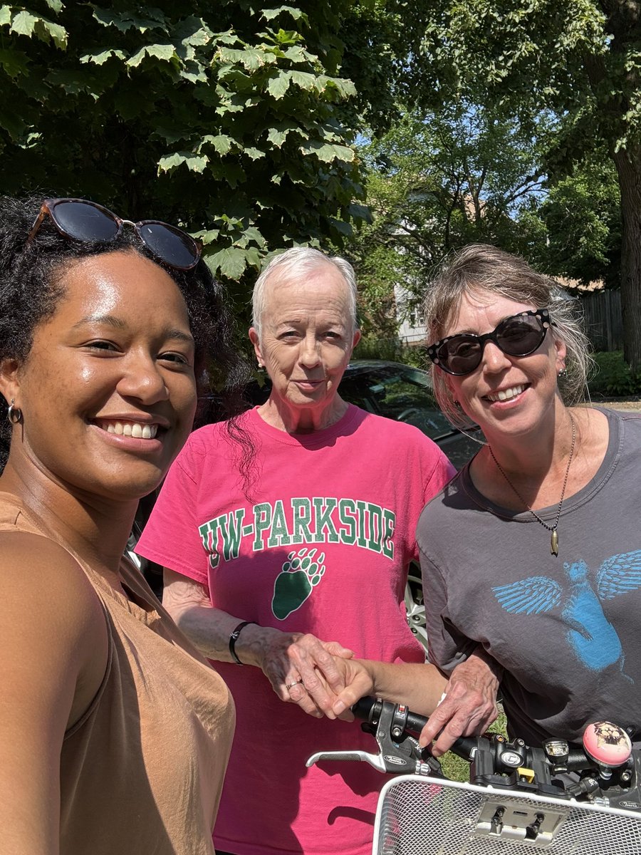 DoraEDrake's tweet photo. While I was dropping off yard signs, I had a great chat with Peggy and Jill about our criminal justice system, mental health, and how important it is to vote in our elections.

You can early vote now until August 10th or vote on August 13th! https://t.co/ZFLuLOAQKo