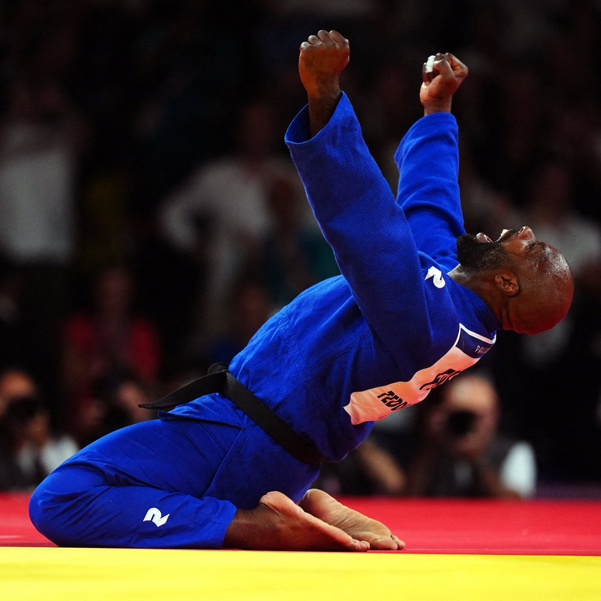 La France aux JO de Tokyo : 33 médailles en 17 jours. 

La France aux JO de Paris : 36 médailles en 8 jours.