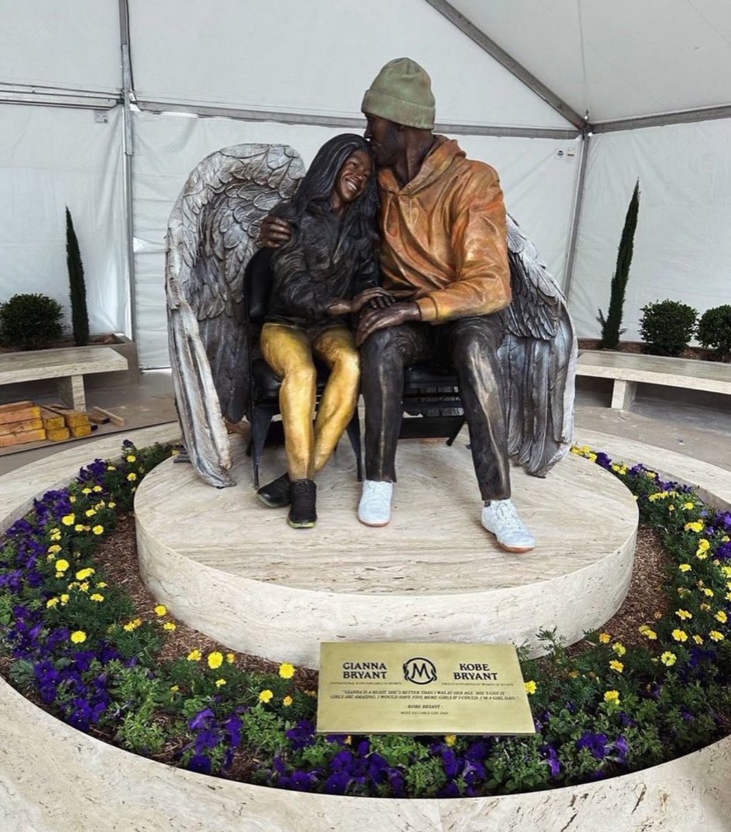 Dexerto (@dexerto) on Twitter photo The Los Angeles Lakers have unveiled Kobe Bryant's second statue with his daughter Gianna
via <a href="/LADEig/">Lakers All Day Everyday</a> The Los Angeles Lakers have unveiled Kobe Bryant's second statue with his daughter Gianna
via <a href="/LADEig/">Lakers All Day Everyday</a>