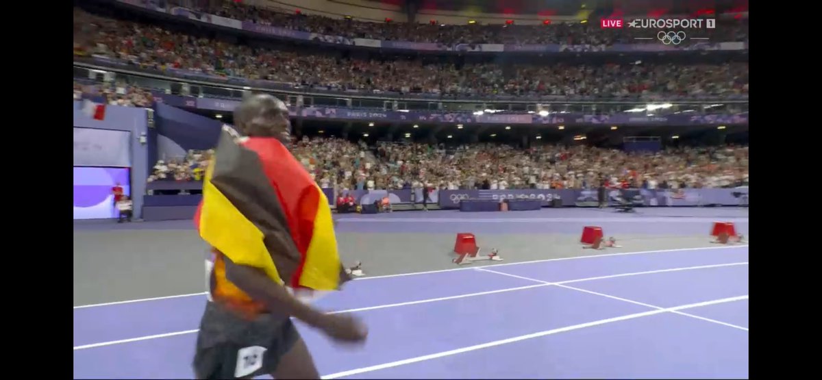 Joshua Cheptegei wins Gold #Paris2024