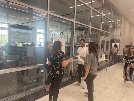 Kudos to our dedicated team leaders at Rushing Middle School for their commitment to lead! Shout out to the amazing facilitators <a href="/ProfeBrownTX/">Shelli Brown</a> @crosstory <a href="/ms_fitz13/">Erin Fitzgerald</a>