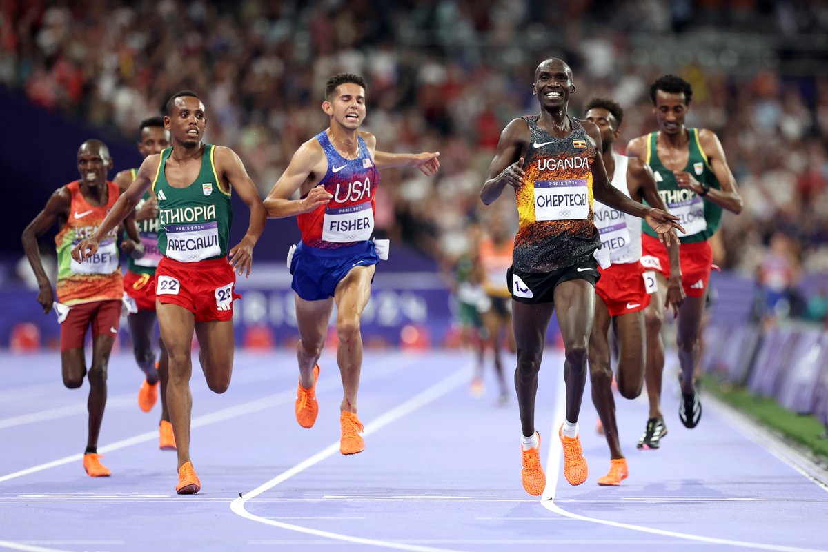 First track podium of <a href="/Paris2024/">Paris 2024</a> 💜

Men's 10,000m ✨ 

🥇 <a href="/joshuacheptege1/">Joshua Cheptegei 🇺🇬🇺🇬 🥇🥇</a> 🇺🇬 
🥈 Berihu Aregawi 🇪🇹 
🥉 Grant Fisher 🇺🇸 

#Paris2024