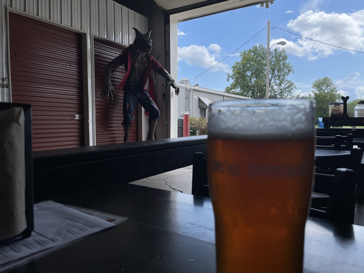 hope_foley's tweet image. Happy Friday and I earned another one of these. And this big ripped guy keeps hovering. 😀 #BeerMe