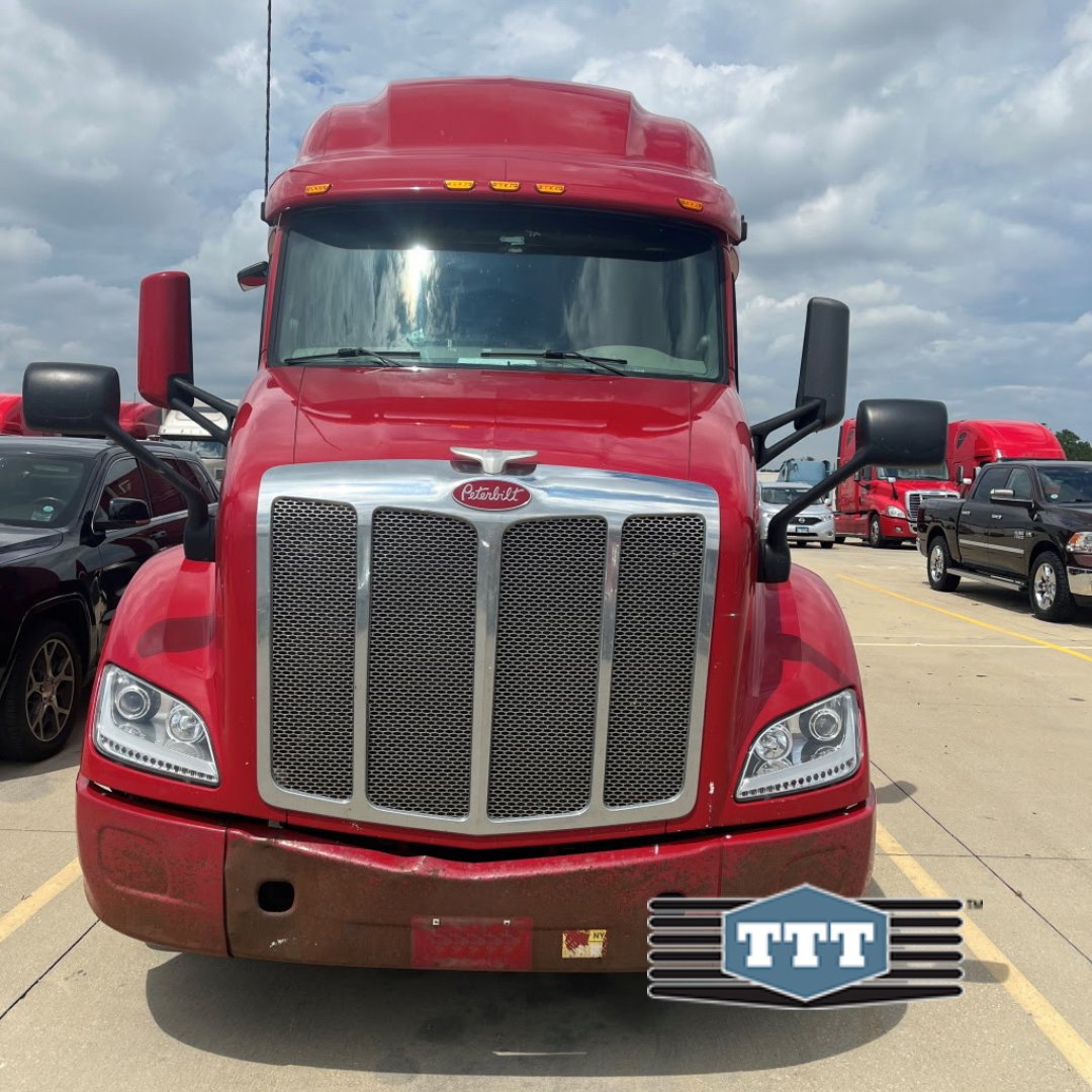 TTTExchange's tweet photo. CHECK OUT THIS 2020 PETERBILT 579 SLEEPER!
PACCAR MX-13 Engine
Automatic Transmissions
531,117 mi.
Starts/Runs/Drives
$20,000
Contact us at #844-888-6775 for more info.
#peterbilt #sleeper #usedtrucks #trucking #truckingindustry #logistics #transportation #OOIDA #NASTC #WIT https://t.co/S5om03kLjT