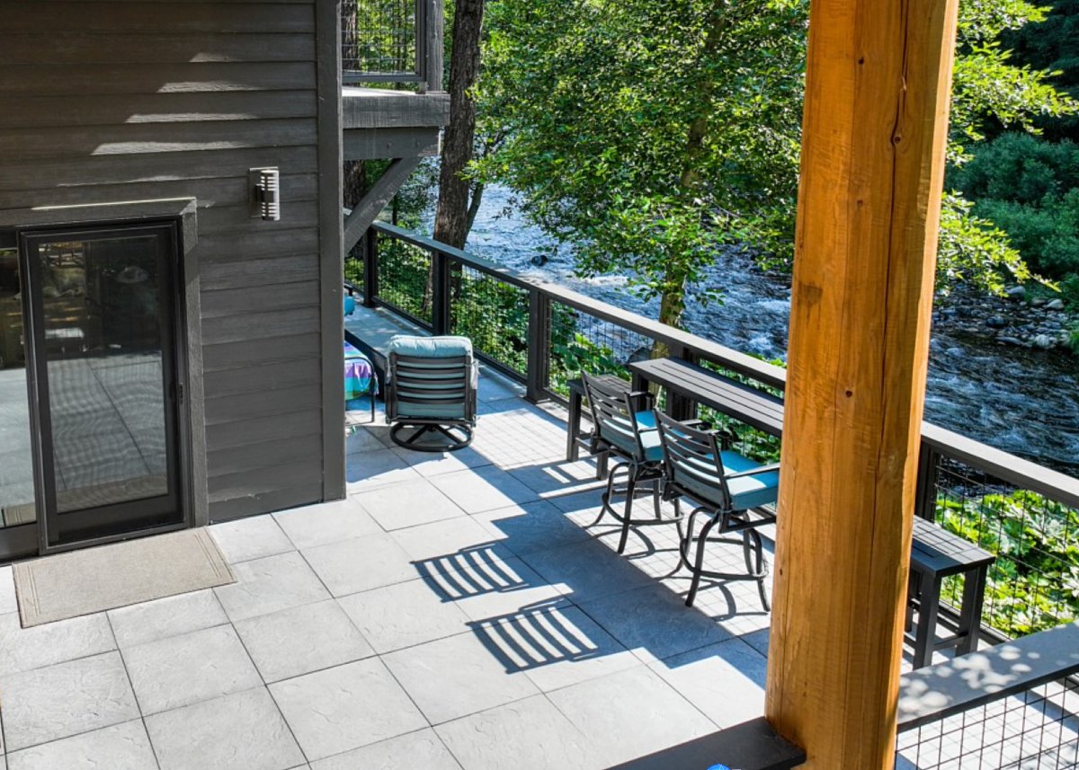 stepstonellc's tweet image. Make your outdoor living space the space of your dreams with Stepstone products! #StepstoneInc #Pavers #OutdoorLiving #MadeInTheUSA #OutdoorLiving
#Hardscape
#YourVisionInConcrete
#HardscapeProjects
#HardscapeDesign #StepstoneLLC