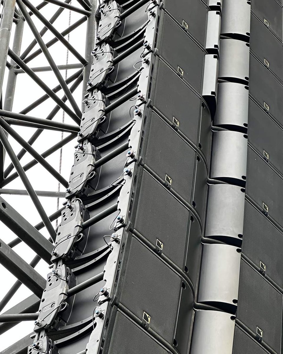 FiestaffCom tweet picture