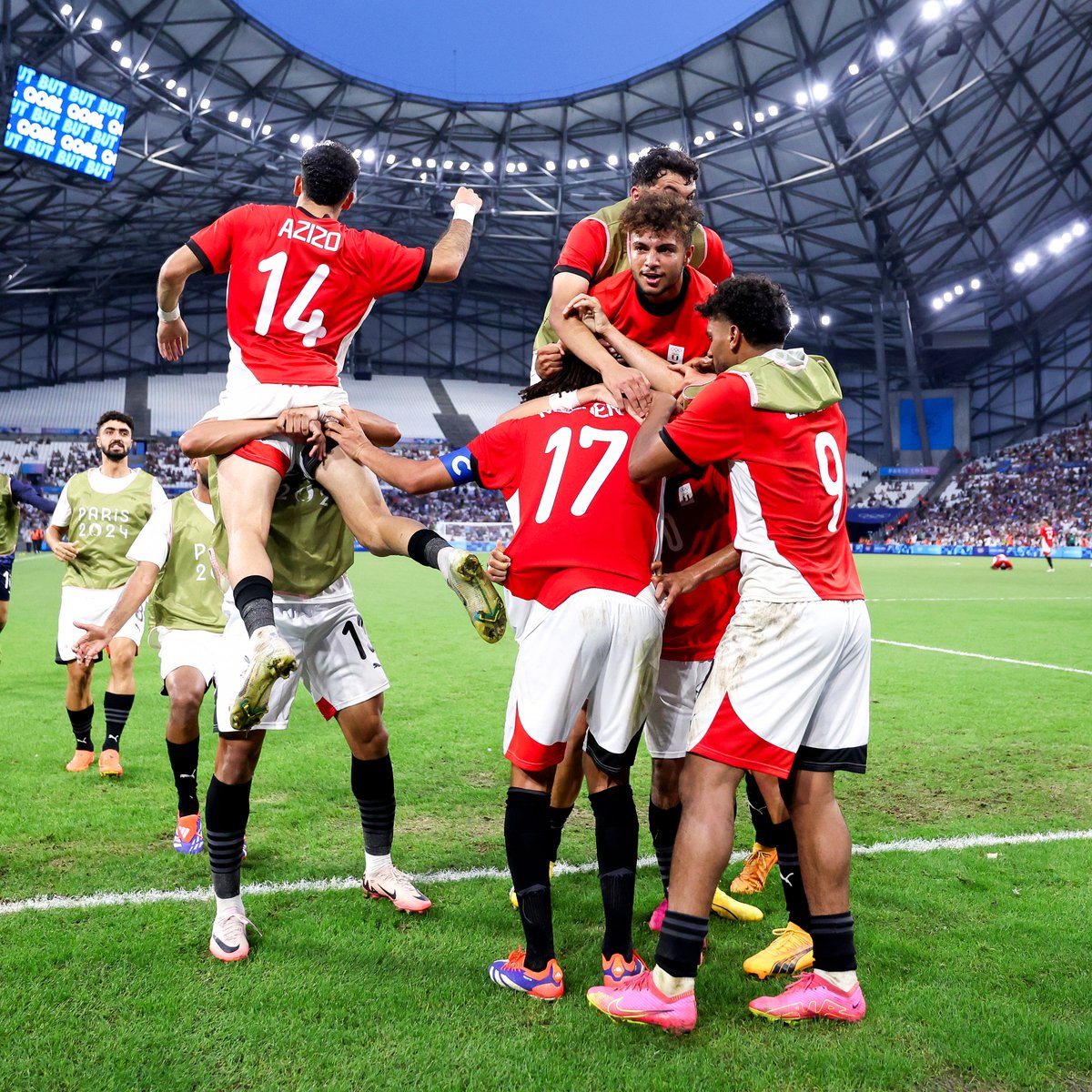 brfootball's tweet image. Egypt were minutes away from being eliminated at the Olympics.

An 88th-minute header from Ibrahim Adel forced extra time and Egypt went on to beat Paraguay on penalties to reach the semifinals 🇪🇬