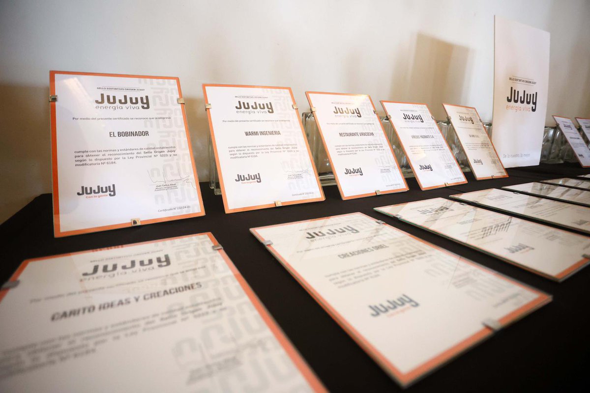 Qué alegría poder entregar la distinción Sello Origen Jujuy a 21 emprendimientos jujeños que se destacan por su esfuerzo, dedicación e innovación.

Ya son 140 los proyectos que recibieron este reconocimiento🏅, lo que demuestra el talento y la pasión de nuestros emprendedores.