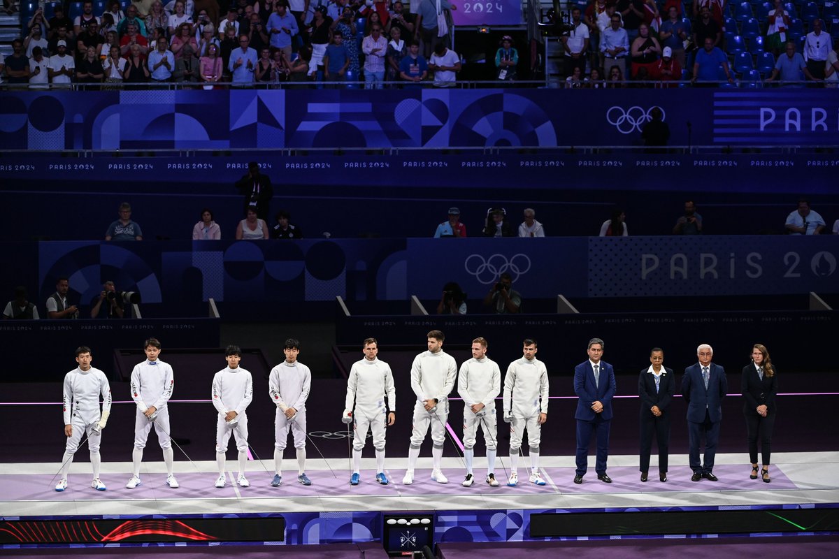 FIE_fencing's tweet image. An edge-of-your-seat clash at @Paris2024 @Olympics men's team epee finals saw Team Hungary 🇭🇺 bagging the gold🥇 with a thrilling 26-25 victory over Team Japan🇯🇵! 

@FJE_fencing 
Stay tuned 👉: bit.ly/3YqagGN
#fencing #RoadToParis #OlympicGames #Olympics #Paris2024
© FIE…