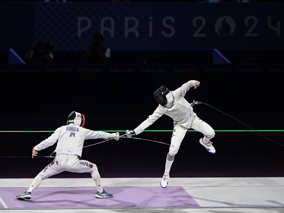 FIE_fencing's tweet image. An edge-of-your-seat clash at @Paris2024 @Olympics men's team epee finals saw Team Hungary 🇭🇺 bagging the gold🥇 with a thrilling 26-25 victory over Team Japan🇯🇵! 

@FJE_fencing 
Stay tuned 👉: bit.ly/3YqagGN
#fencing #RoadToParis #OlympicGames #Olympics #Paris2024
© FIE…