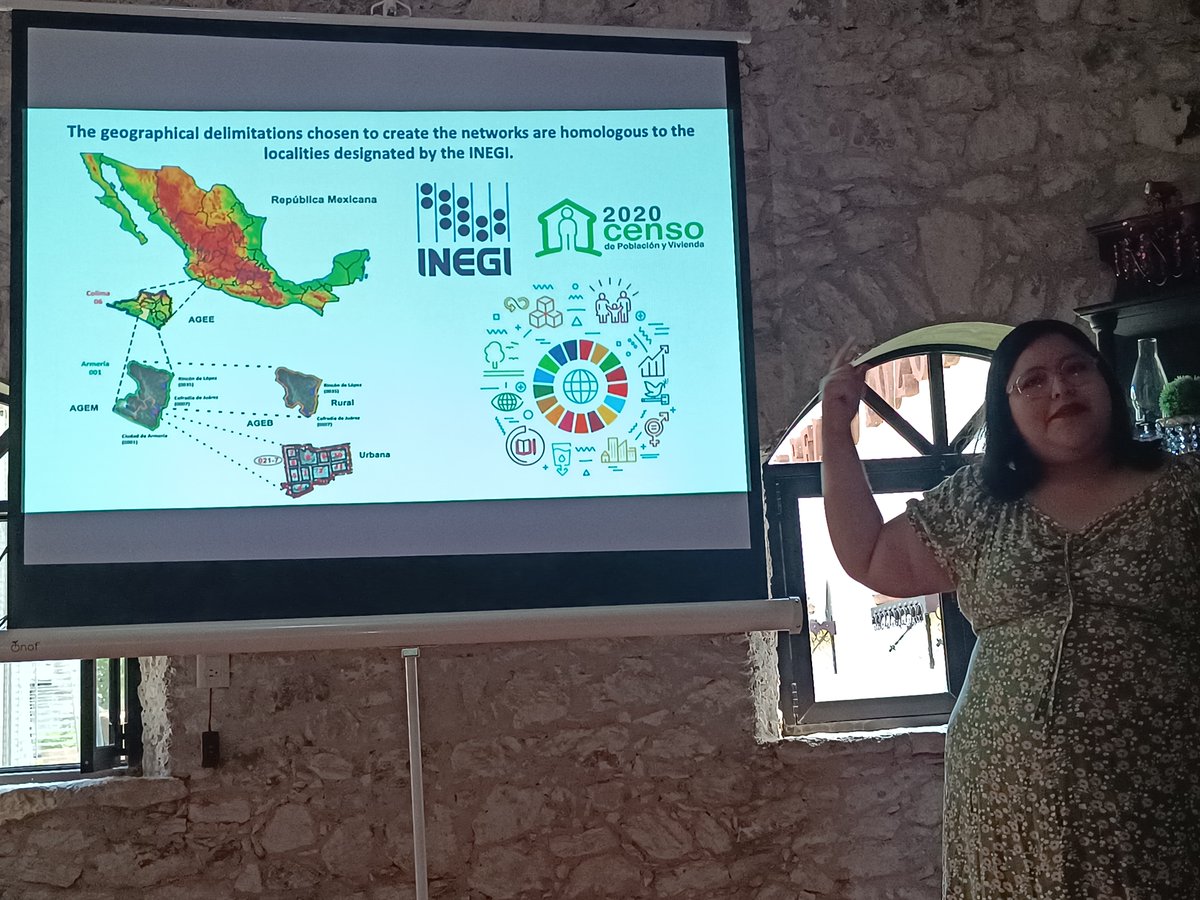 BioinfoComplexN's tweet photo. Erika Cruz wowed us with her review of mobility networks in Mexico during the COVID-19 pandemic and beyond. Her research holds significant implications, influencing public policy and the dynamics of biological agents in our society. #BCNBioinfoRetreat https://t.co/038J1HCMBW