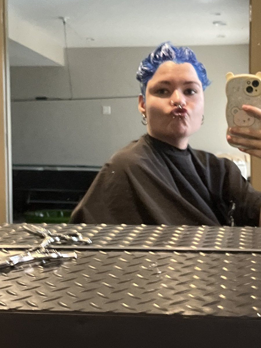 You’re welcome in advance for this rare gremlin photo