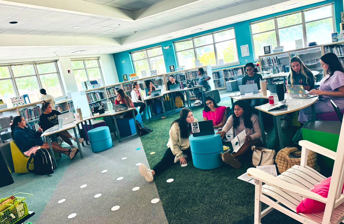 A great afternoon of learning with <a href="/BrightAcadFISD/">Frisco Bright Academy- IB PYP School</a> teachers! 🎉
#FISDliteracy
<a href="/C_E_Dellinger/">CarrieDellinger</a> <a href="/emendorf/">Erin Endorf</a> <a href="/ci_elem/">Frisco ISD Elementary Teaching and Learning</a>