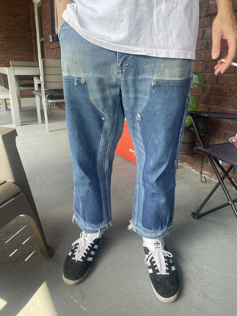 oh hell nah they un-double knee’d my boys jeans! can’t have shit in cleveland smh
