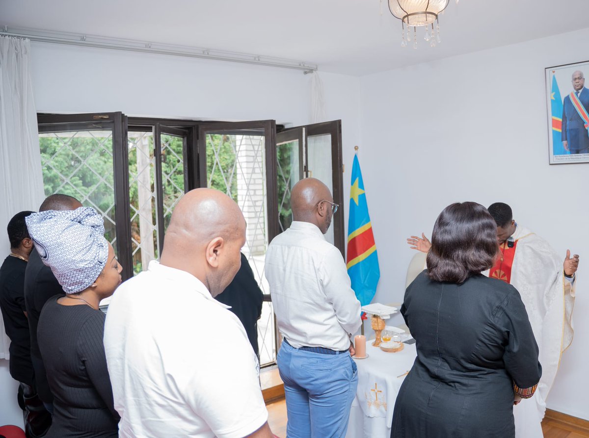 RDCenPologne's tweet photo. #RDCenPOLOGNE | #PlusJamaisSeuls #Genocost #02Aout
Commémoration du #Genocost à l’Ambassade de la RDC à Varsovie.
1/3 https://t.co/SGPA2JqFM4