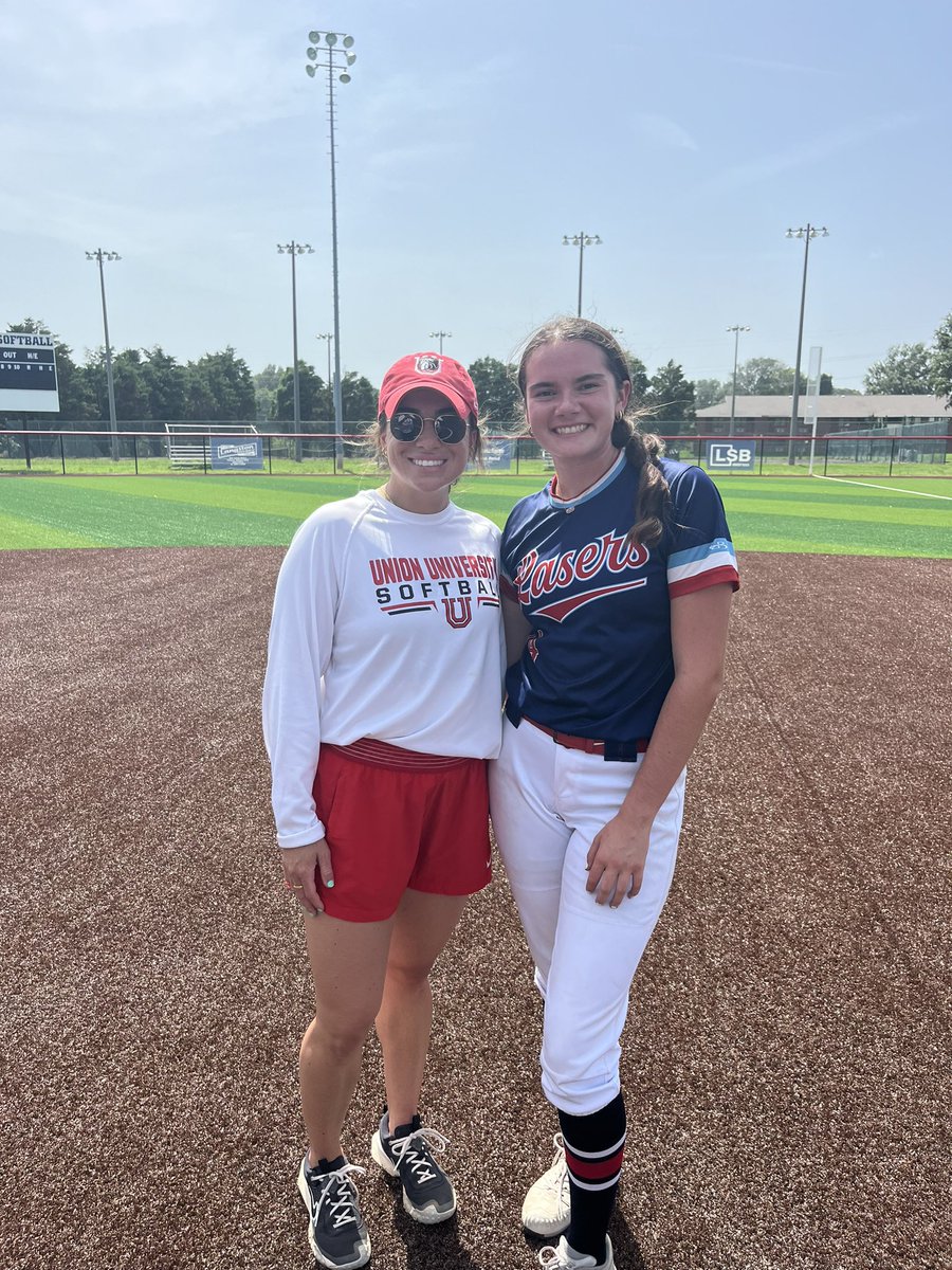 SuzieShultz's tweet photo. Thank you @NWSCC_SB for hosting the Select 30 Camp! I had an amazing time getting to meet @UNASoftball , @UAH_SB , and @UUAthleticsSB ! I loved being down in the south and hope to see you guys again soon! 
@CoachHawkinsUNA 
@melcarter24 
@UUAthleticsSB 
@LasersScarlet07 https://t.co/N5mDqtQ7DB