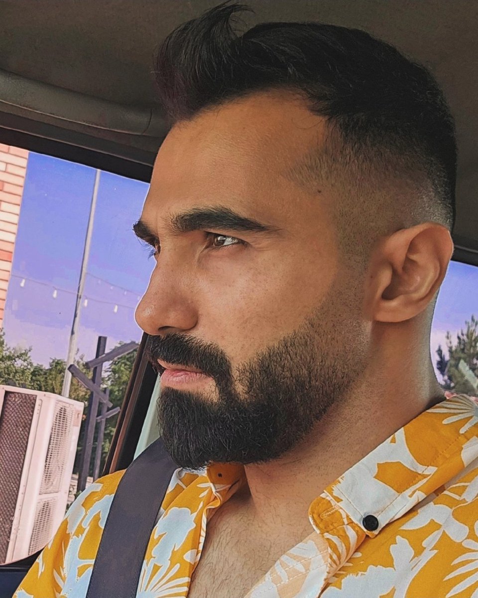 نیمرخ صورت                          نیمرخ بدن
