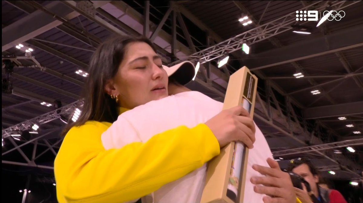 What a moment for Saya and Kai Sakakibara 😭😭😭

#Paris2024 #Olympics