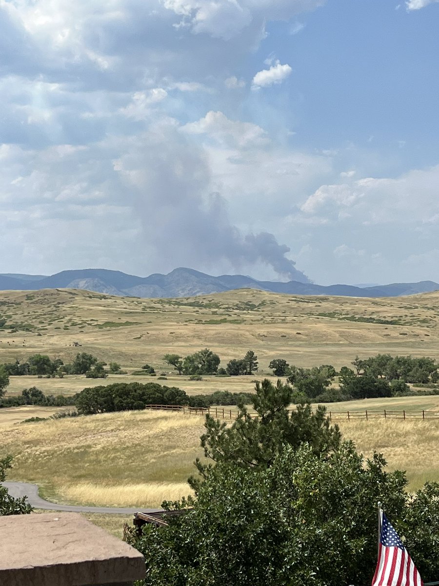 Nylunds's tweet photo. @9NEWS Is this a new fire?  Due west and a little north of Sedalia.  Seen the smoke in just the last 1/2 hour. https://t.co/JzMTmtplKY