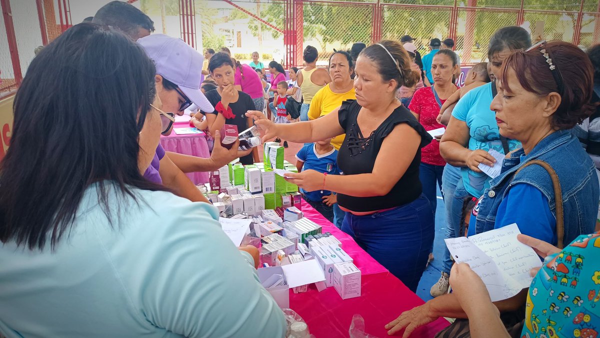 Hoy #2agosto, a través de la <a href="/mvenezuelamujer/">Gran Misión Venezuela Mujer</a>, el Gobierno Bolivariano y la <a href="/AlcaldiaGomezNE/">Alcaldía G/D Francisco Esteban Gómez</a> atendieron en una jornada a 306 mujeres en el municipio Francisco Esteban Gómez con servicios de alta calidad y entrega de medicamentos de forma totalmente gratuita. #MujeresPorLaPaz