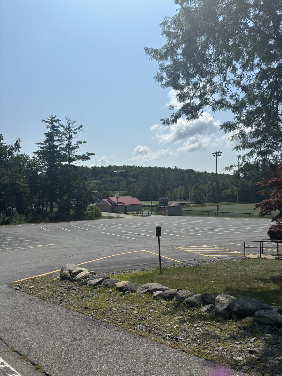 DuntonRiece's tweet photo. Thank you @FPUniversity for the great tour through the campus and facilities. Also thank you to @Ravens_FB and @Coach_GAS for meeting me after, it was very insightful. Can’t wait for what’s to come! https://t.co/L7DQZl9W0A