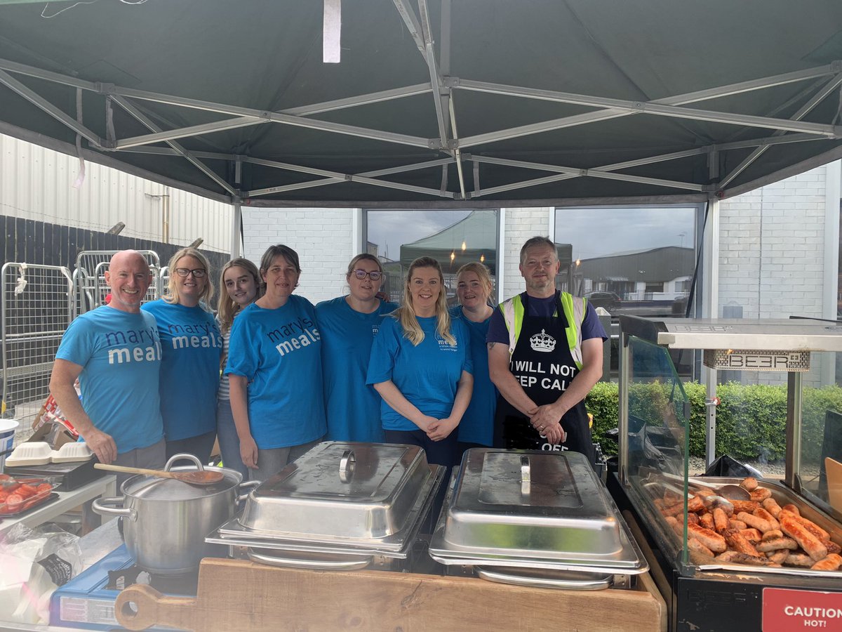 Around Noon. tweet media