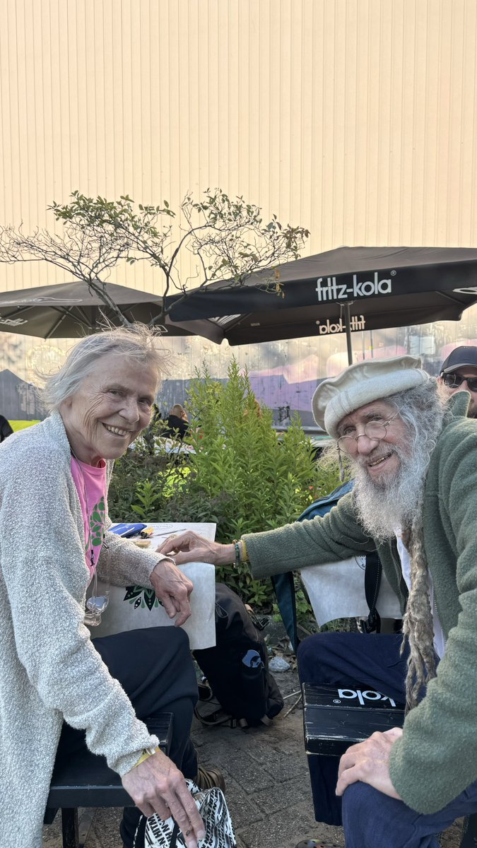 somasacredseeds's tweet photo. Mila Hash Queen and Soma at 710 in Amsterdam
#dabadoo #pollinator https://t.co/sPx41AKsrF