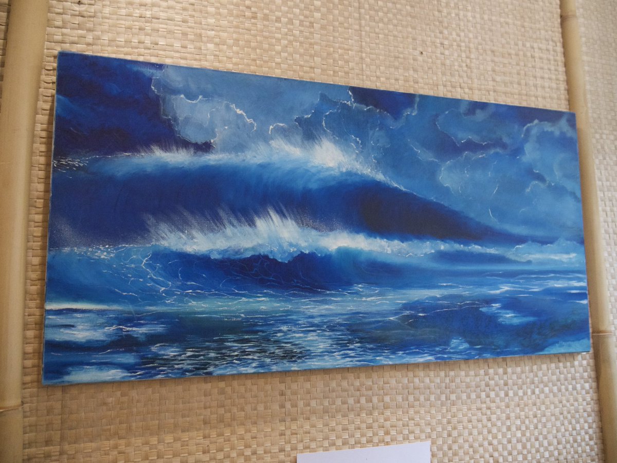 📸La délégation de la #PolynésieFrançaise à #Paris accueille l’exposition « Surf &amp; Beaux-Arts » de l’artiste Mayumi Tsubokura du 29 juillet au 12 août. L’artiste était representé par Akira Aubert. 

Du début des années 1980 à aujourd’hui, de #Tahiti à Huahiné, de #Tokyo, Paris à