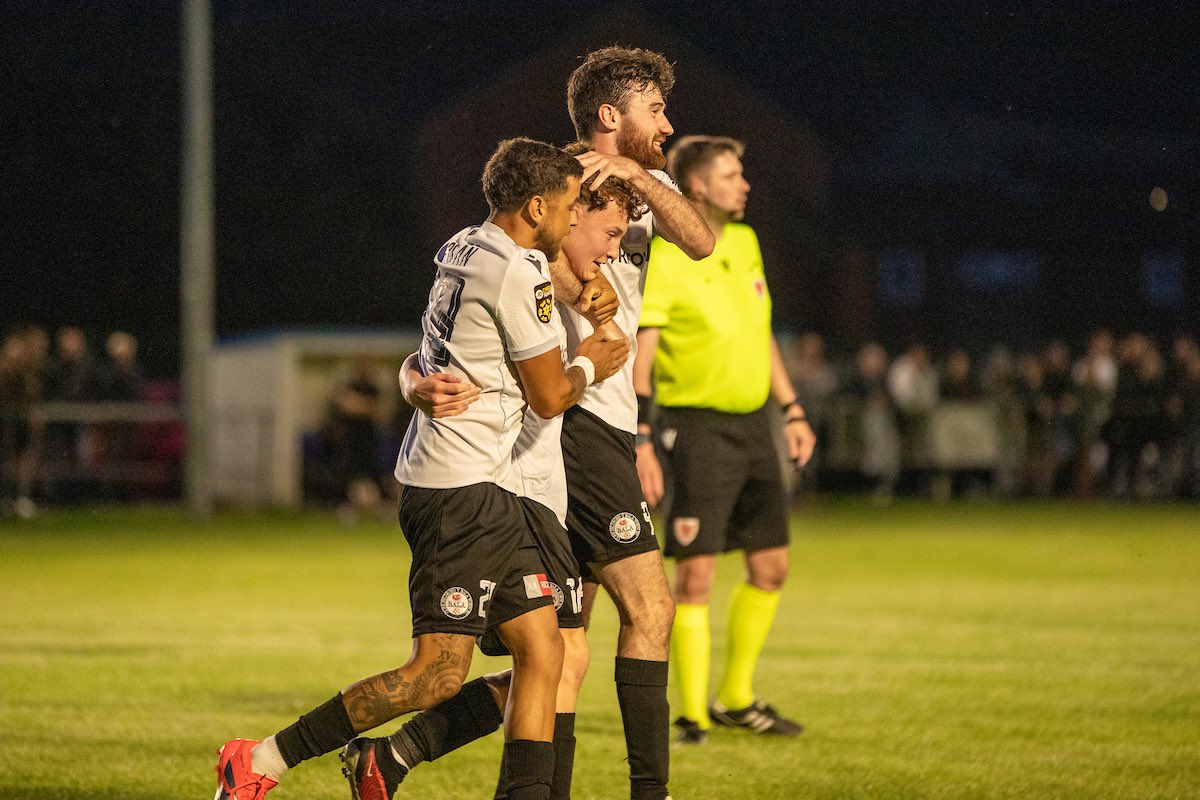 CymruLeagues's tweet photo. 17 years old. Super sub. Tom Hughes. 🤩

@BalaTownFC | #NathanielMGCup https://t.co/dSTOlzPXf6