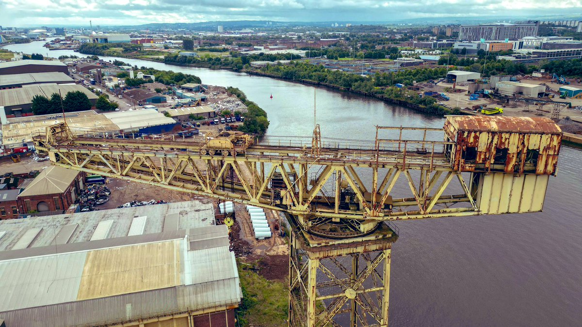 EyeintheskyGla's tweet photo. Scrapheaps, Landmarks or Tourist Attractions #finnieston #whiteinch #clydebank #greenock #titans #cranes #clydeside #riverclyde #history #shipbuilding #IndustryNews #construction #cantilever #rustbuckets https://t.co/j3lgdvX4zs