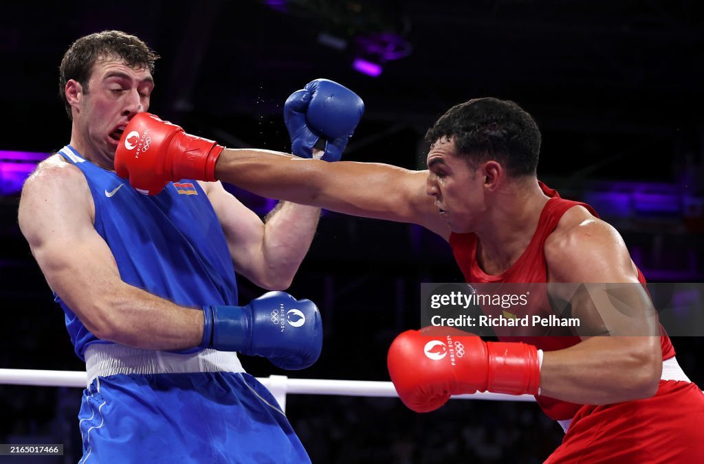 🥊 Boxeo | #JuegosOlímpicos 

𝐎𝐓𝐑𝐀 𝐌𝐄𝐃𝐀𝐋𝐋𝐀 𝐏𝐀𝐑𝐀 𝐄𝐋 𝐁𝐎𝐗𝐄𝐎
🇪🇸 Ayoub Ghadfa 5-0 Davit Chaloyan

🔷 El boxeador español se mete en semifinales y, mínimo, será bronce

#Boxing #Paris2024 #Olympics