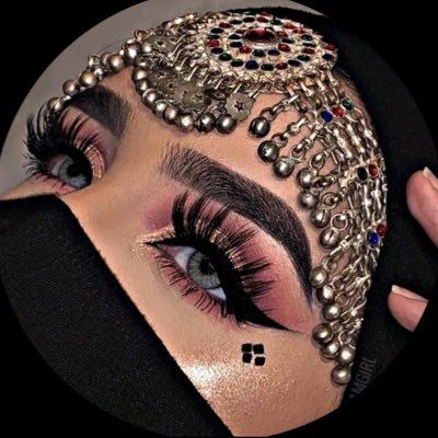 3imaan's tweet photo. #NewProfilePic https://t.co/tZtIjWegJL