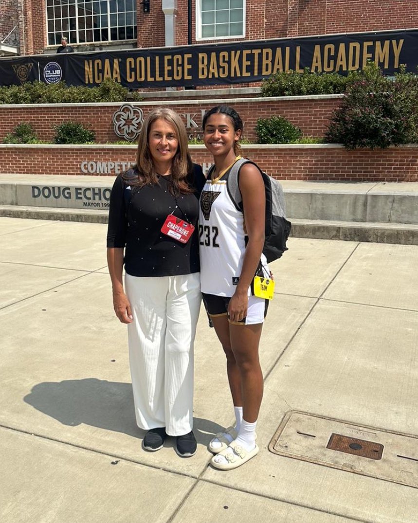 NxtLvl_Henry's tweet photo. We are proud of @anasofilopez7 on her participation in the NCAA Basketball Academy Juco Pathway All-Star event  in South Carolina.  We know more great opportunities are in her future @ColbyCC_WBB next year &amp; then beyond 🏀🔥🇨🇴🧡🏀 https://t.co/7KY9IqgidP