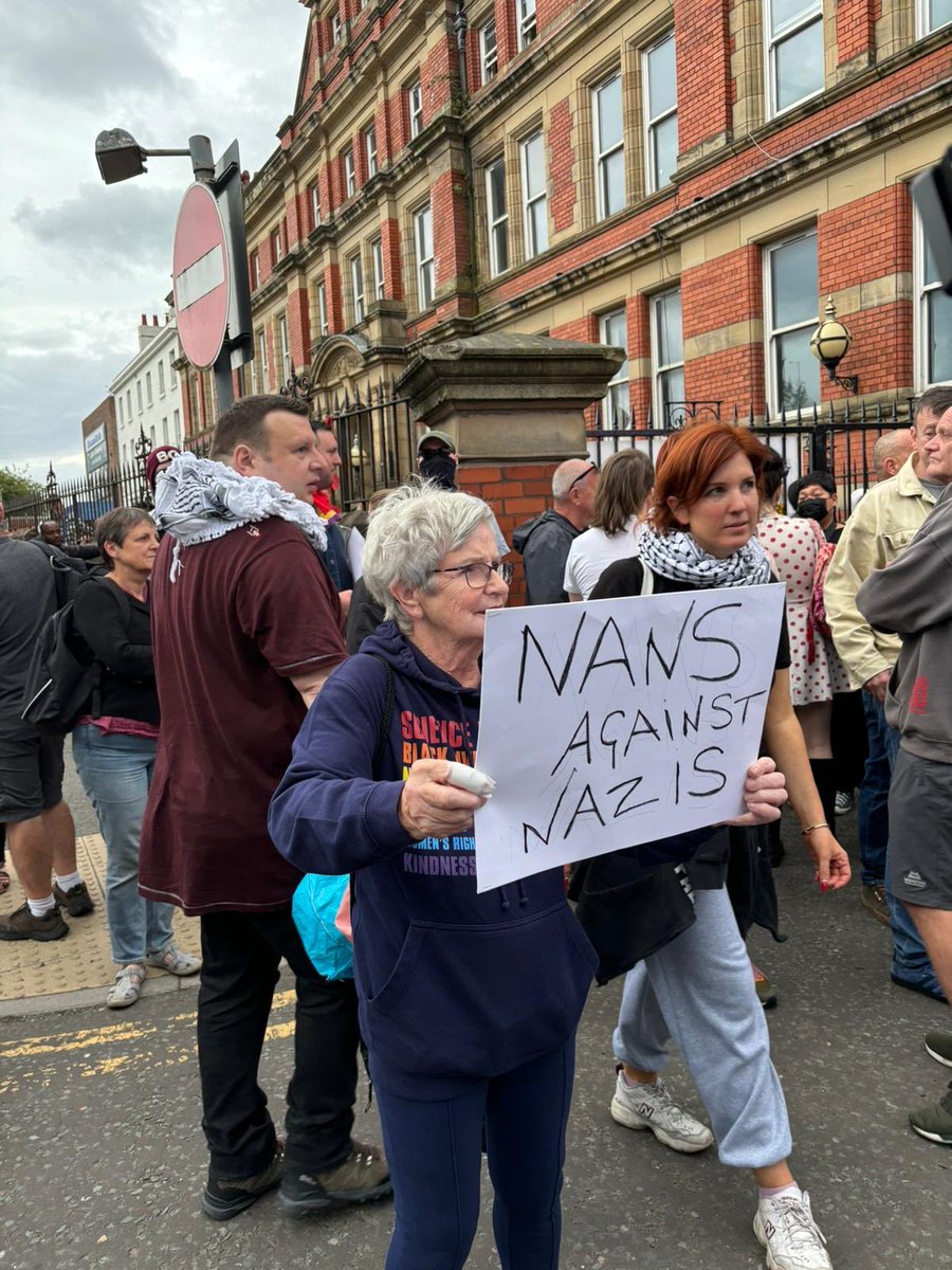 I_amMukhtar's tweet photo. Nan showed up to tell the Nazis about themselves in Liverpool. https://t.co/cNwsrDeBg5