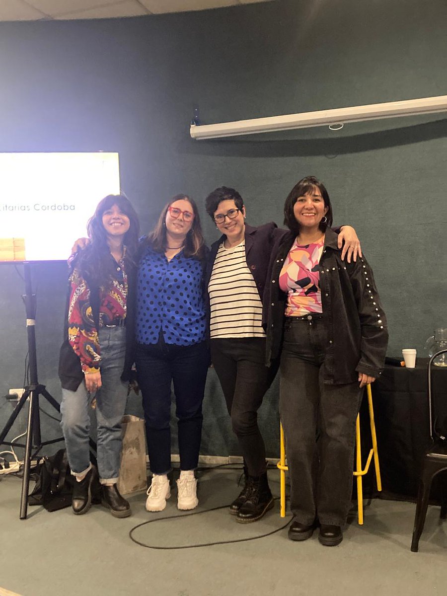 PublicitariasC's tweet photo. Así  pasó el Ciclo de Charlas: El Buen Diseño es Diseño Universal 💫

🌈 Diseño y Comunicación con Perspectiva de Género y Diversidad 

Gracias al equipo de @CulturaMuni y a quiénes se acercaron a acompañarnos 🫂 https://t.co/eebkCCSjTL