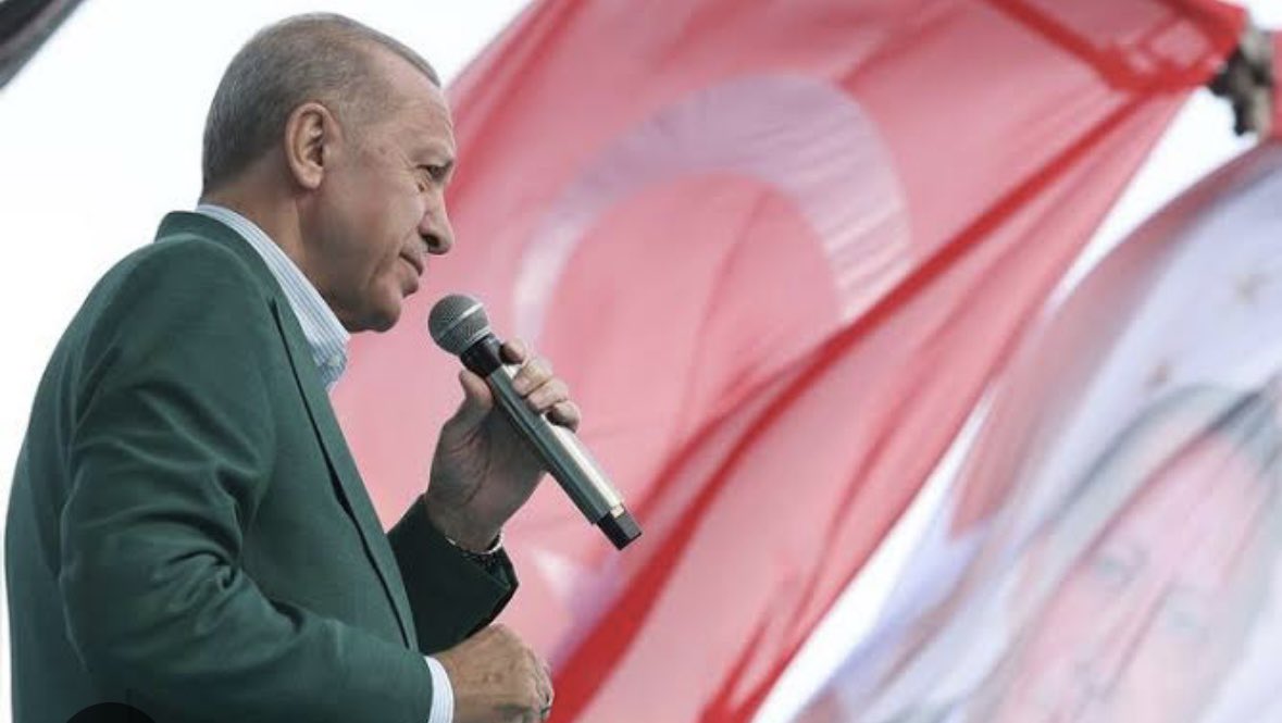 #Erdoğanınyanındayız

Rabbim onu korusun, kollasın, başımızdan eksik etmesin 🇹🇷🇹🇷🇹🇷🇹🇷🇹🇷