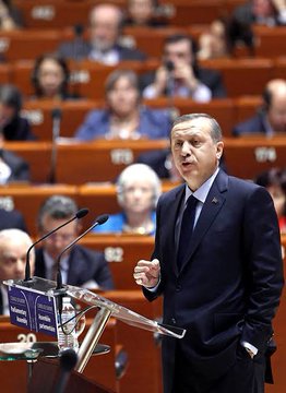 Ben Müslüman bir Türk’üm.
Filistin benim öz davamdır!  #ErdoğanınYanındayız