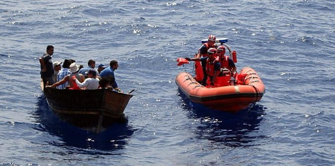 ElDia_do's tweet photo. #Nacionales l Repatrian a República Dominicana a más de 90 migrantes detenidos en aguas de Puerto Rico https://t.co/lfUTZ41yPe… #Repatrian #RepúblicaDominicana #PuertoRico https://t.co/b62ZWMwsRr