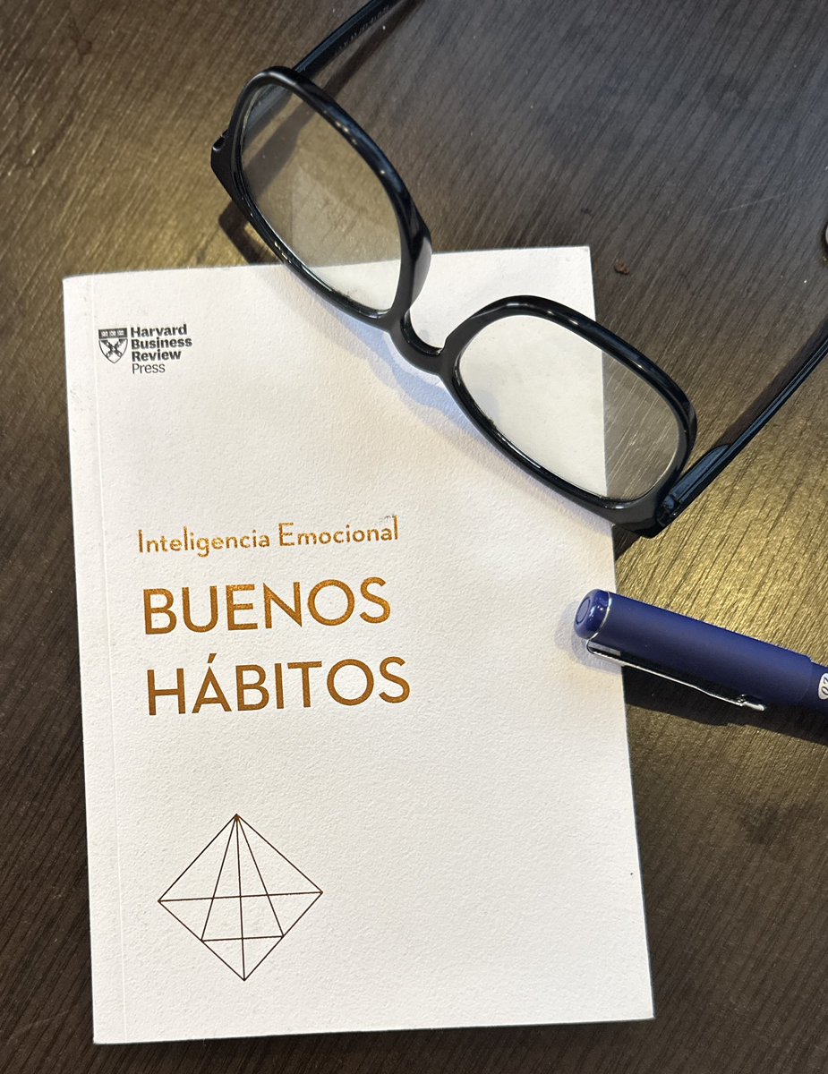 PLinero's tweet photo. Trabajar en nuestros hábitos es una tarea reconfortante. Libro disfrutado. #LibrosRecomendados #HarvardBusinessReview #HBR https://t.co/T6h09WC4ty