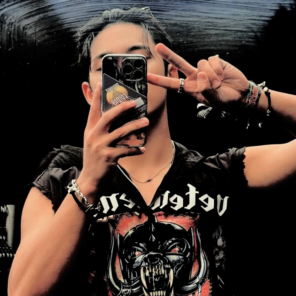 godswrecker's tweet photo. ㅤ

⠀goᑯธwɾᦸckᦸɾ³ธ ❫, ⸻̸blœguᦸ:ᰪ2Ꮉaug.
glastonbury!! burada mısınız? bir çok saygıdeğer
 grubun olduğu bu festivalde seventeen de vardı.
İngiltere'iyi böyle görmek🗺ve oradaki insanlarla
eğlenmek, aynı duyguları paylaşmak🥳 kesinlikle
inanılmaz bir deneyimdi.🤏🏻✌🏻🤳🏻

⠀ https://t.co/lO6bl3R16p