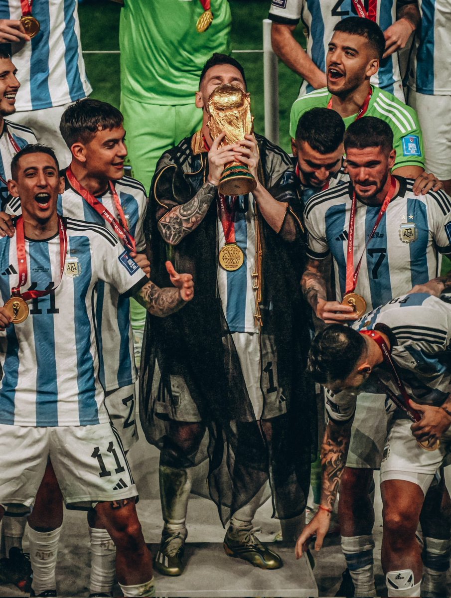Era en 2022, francés cogido de por vida