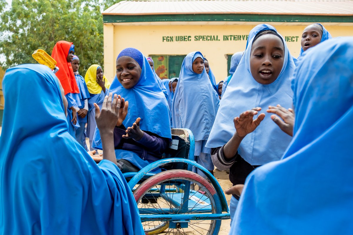 EduCannotWait's tweet image. .@EduCannotWait’s Learning Agenda themes center on:

🧡Holistic Learning Outcomes
💛Increased Financing
💚Gender Responsive Programming
💛 Disability Inclusion
💙Localization
💚Stronger Data

ECW&apos;s #StrategicPlan👉 bit.ly/ECWStrategy
#222MillionDreams✨📚 #FurtherFaster