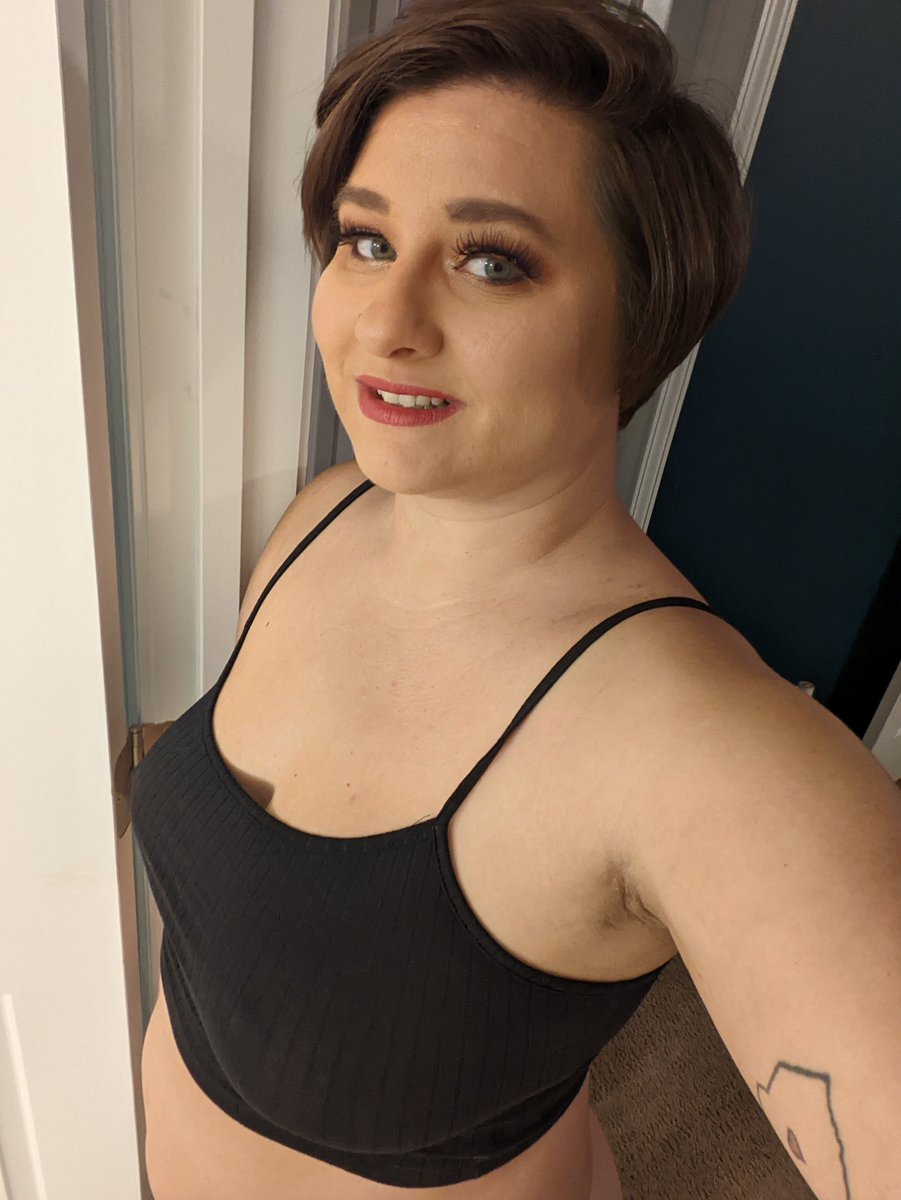 saigewilds's tweet photo. Cum say hello 🤍💙 https://t.co/YLikZJC2RY
