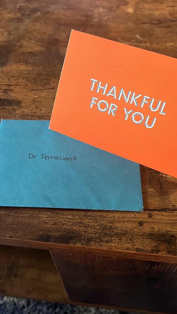 So touched to receive this thank you note today. It seems like not too long ago I was writing notes like this when I was shadowing and now I’m the one starting to receive them! Life comes full circle, pay it forward to the next generation! #premed