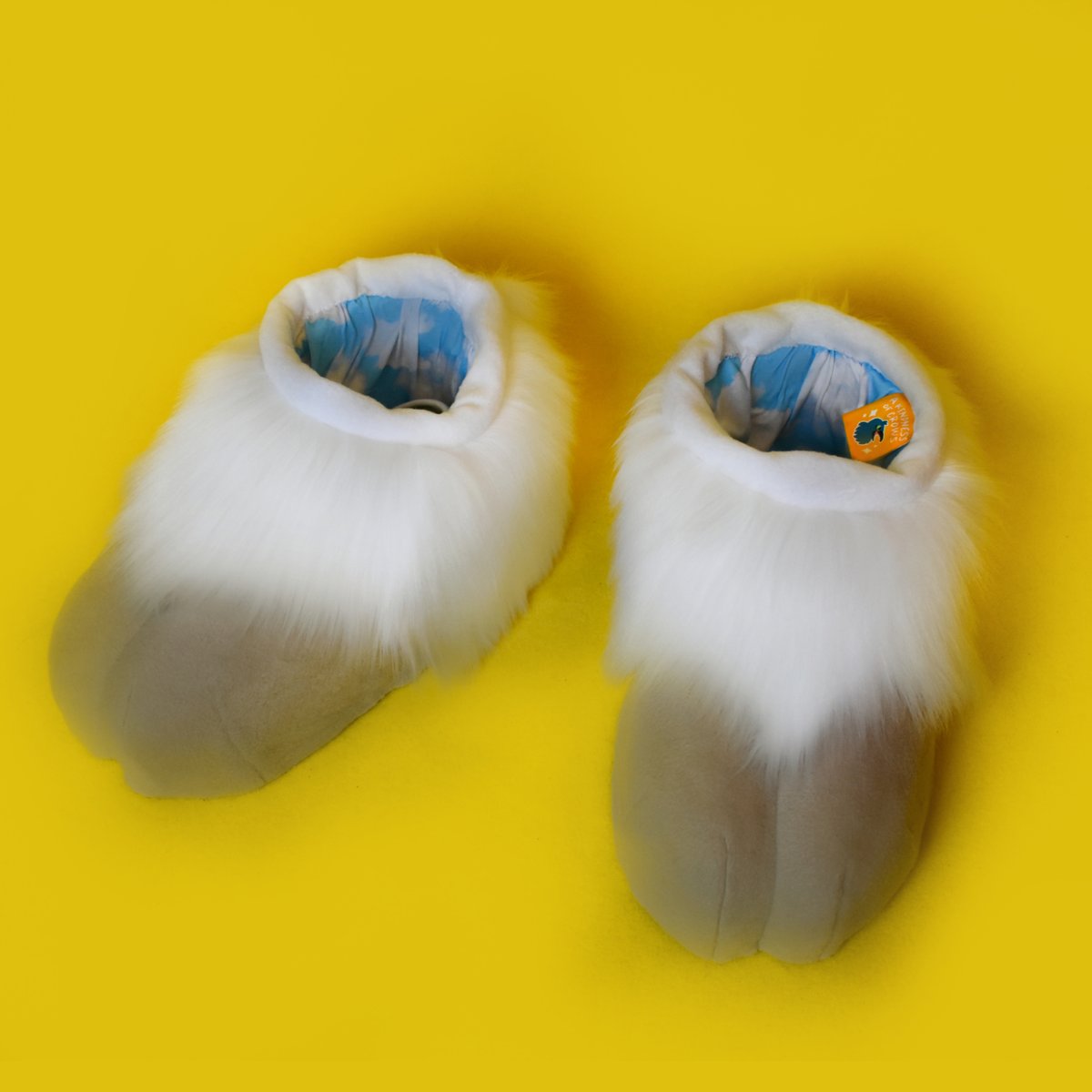 KindnessofCrows's tweet photo. custom foam sculpted slim feetpaws, made by Hobgoblin! 🪡

are you looking for a custom piece beyond the premades and commission forms in our shop? DM A Kindness of Crows on Etsy for quotes! 🐣🦊

https://t.co/EFZ0fG24oy

#furry #footpaws #furrymaker #furrydeer #furryhooves https://t.co/tvbBSV86UE
