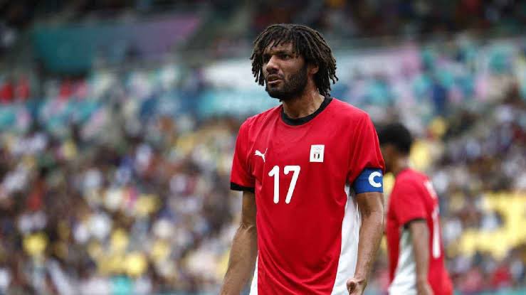 مبسوط للنني قوي
نفسي الكورة تكافؤه علي تعبه ومشواره الطويل بميدالية